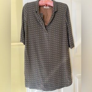 🌺Tunic TRUCCO size M. PTP 20 Length 33. No tags. Slits at bottom sides.Very soft